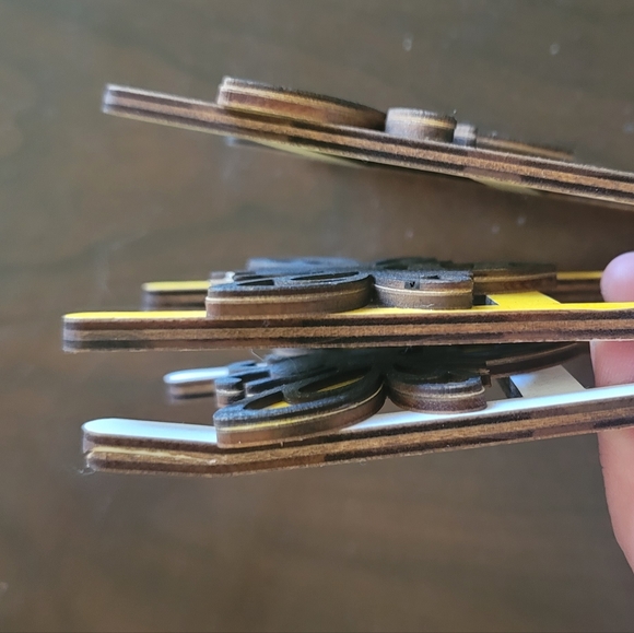 3 piece Bee Wooden Ladder decoration - Picture 3 of 10